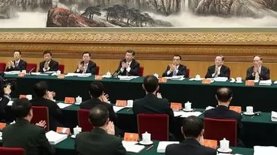 中共中央政治局常务委员会召开会议 习近平主持会议